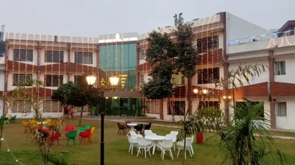 Coastguard Clubhouse Noida