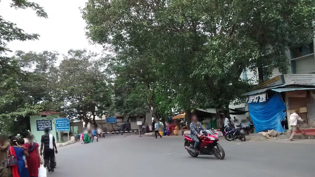 Annapoorna Tiffin Center