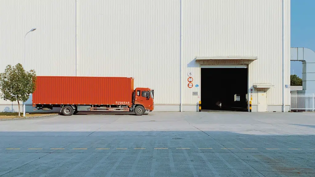 P R Movers and Packers
