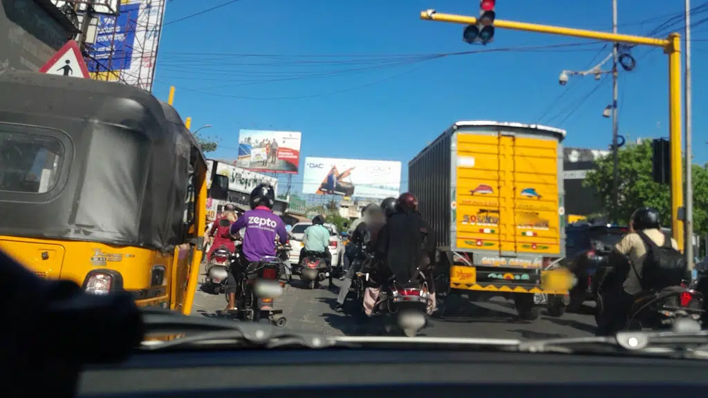 Mahindra 212 Degree Bikes Two Wheelers