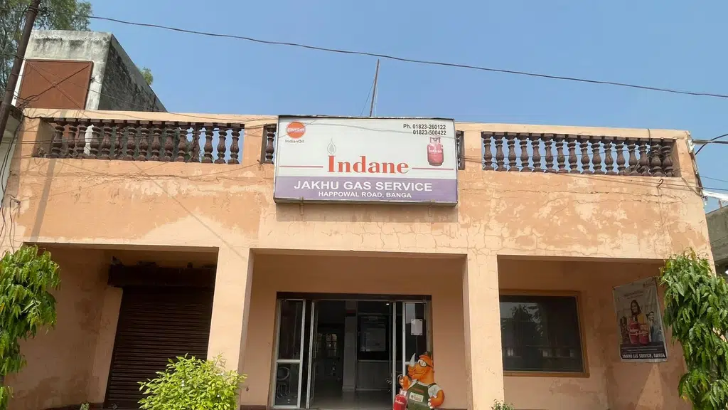 Jakhu Gas Service
