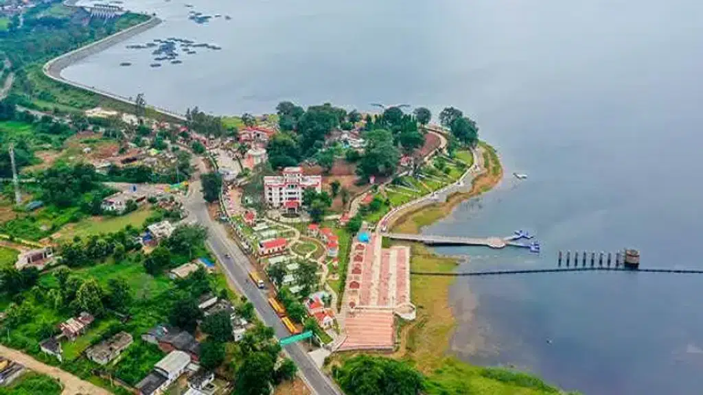 The Royal Lush Hotel & Resort