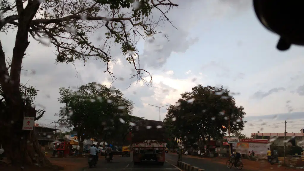 Thrimurthy Theater Tiptur