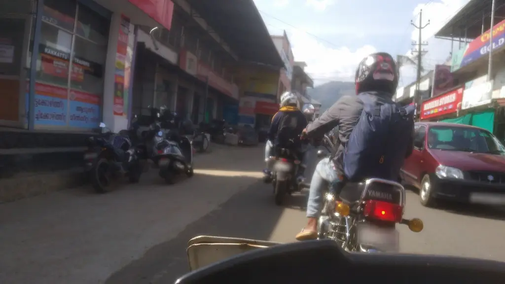 Beema Gold Covering & Mobiles ,Vannappuram