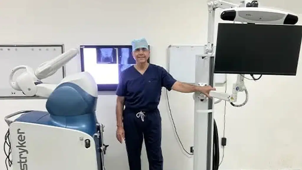 Dr. Anoop Jhurani