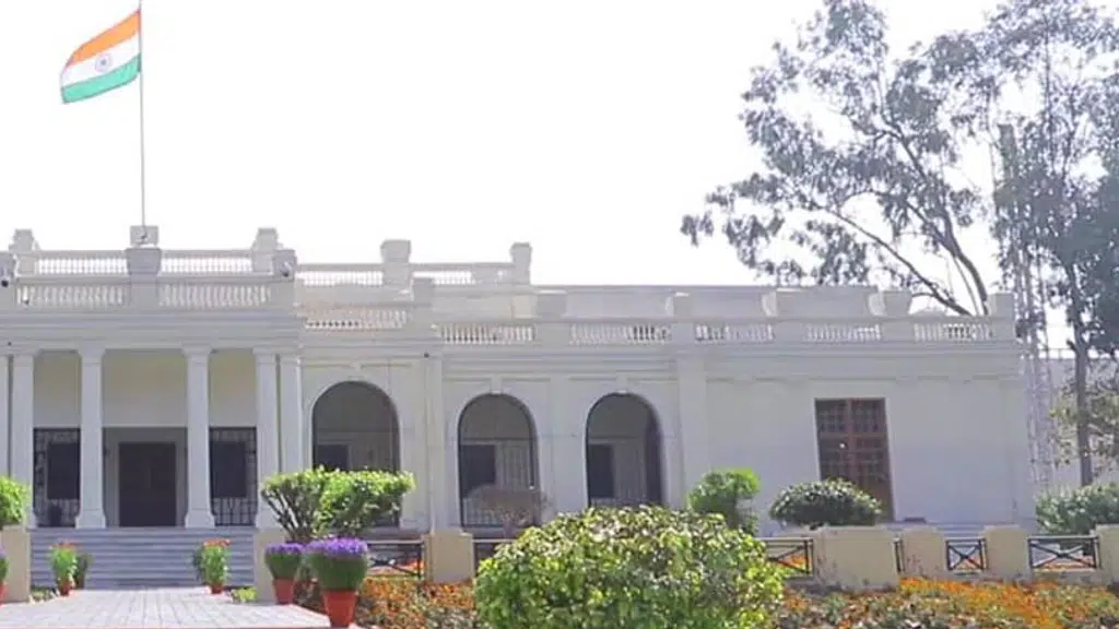 Delhi University Bus Stop