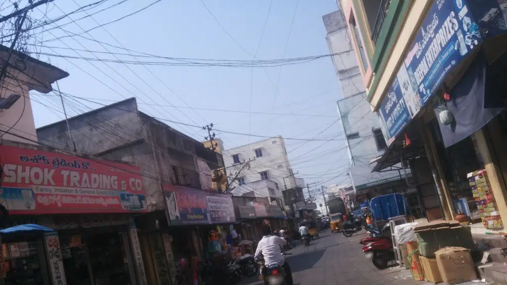 Gayatri pen depot