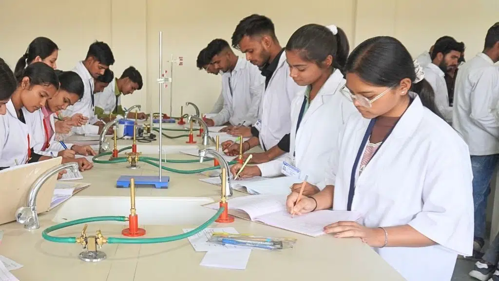 Sagar Institute of Pharmaceutical Technology & Research