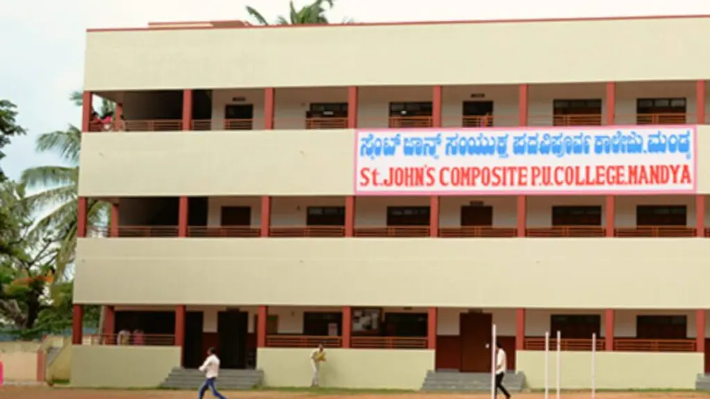 St. John's PU College