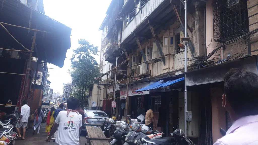 Khatri Apartment