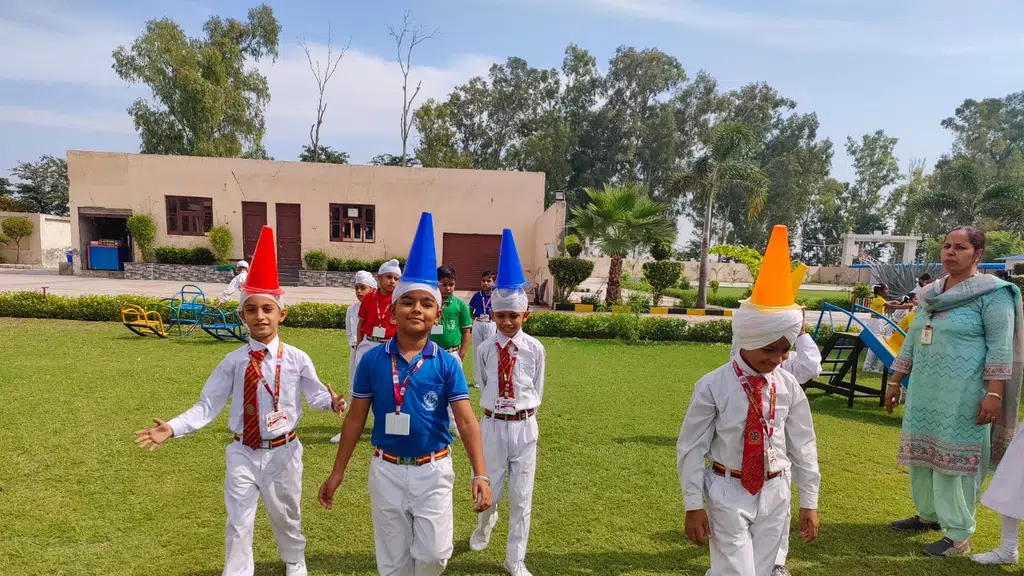 Cambridge Convent School K.I.K