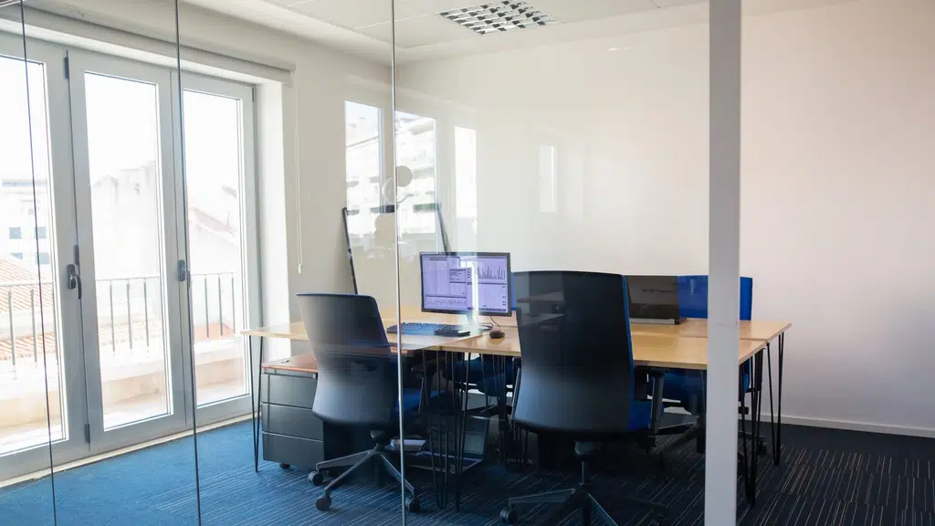 Mytel Glass Solution