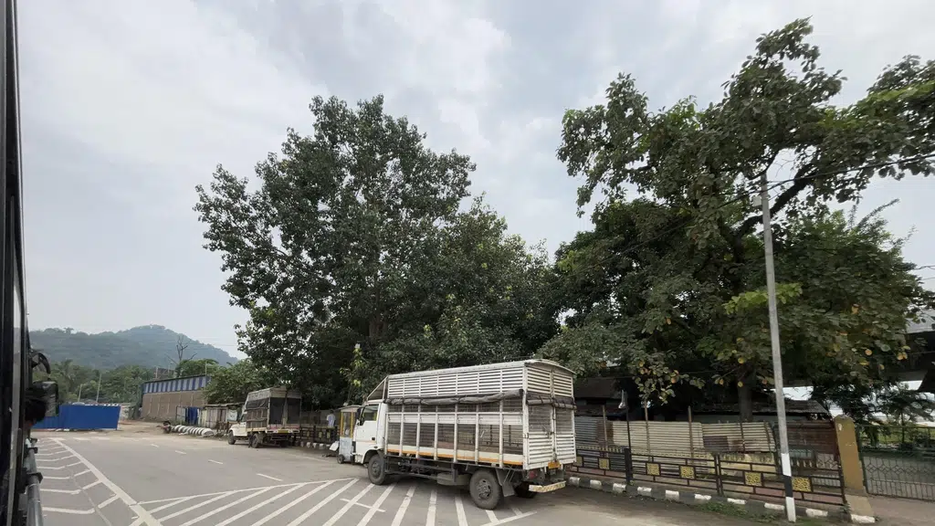 Brahmaputra Wine Shop