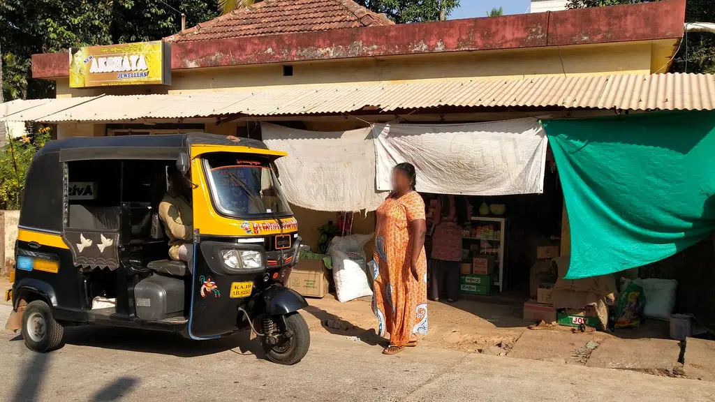 Sri Durgamba Fruits Store