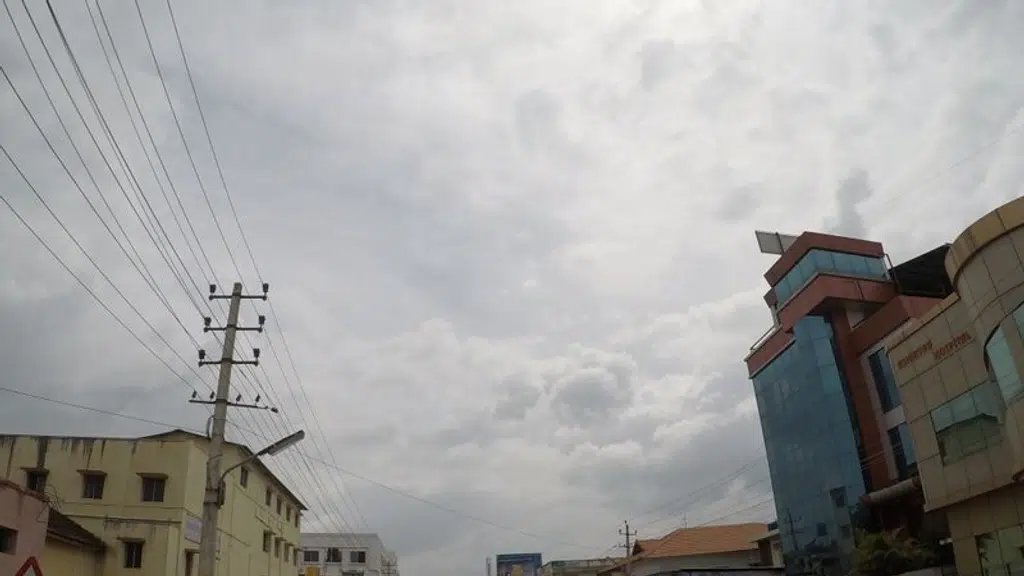 OYO 8496 Hotel SK Regency