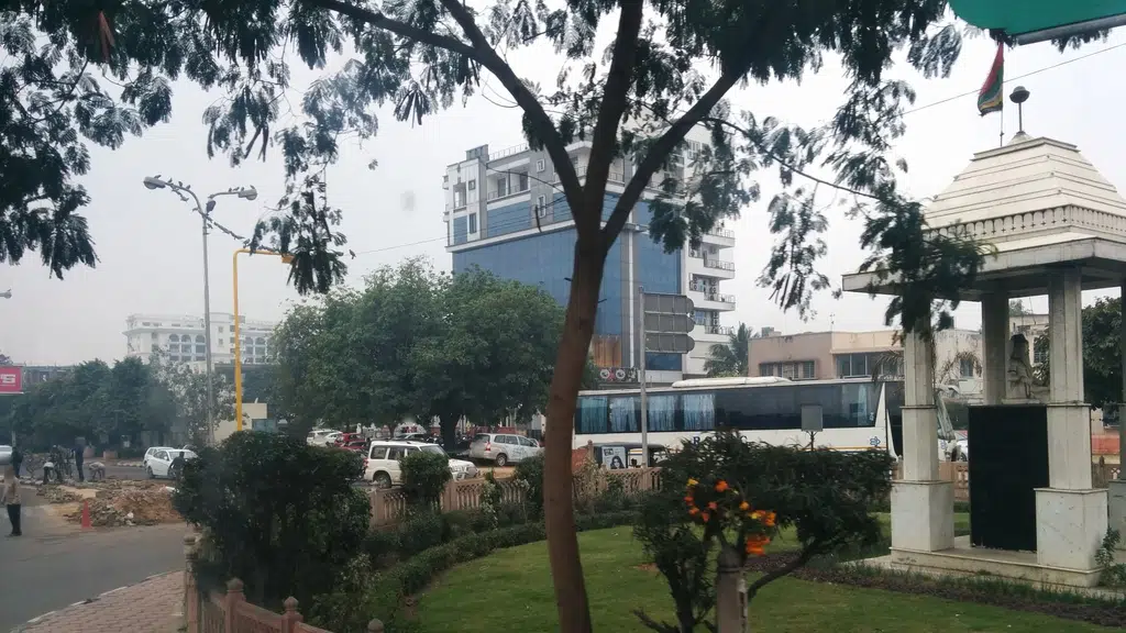 Dhanvi's Cafe and Restaurant