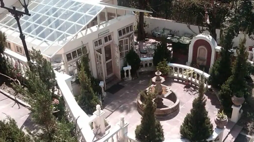 Windsor Lodge