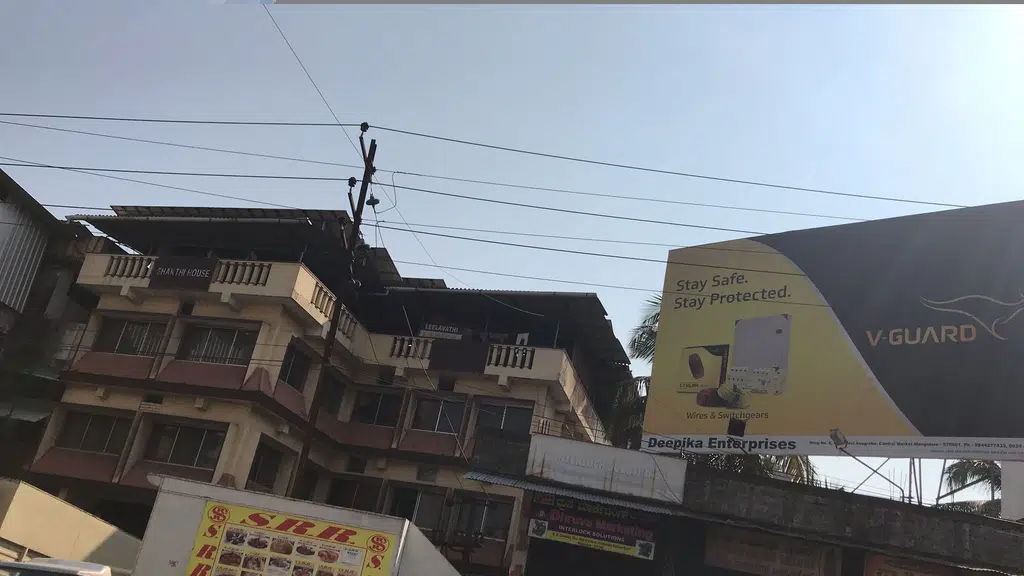 Mahindra Mojo Service - Taj Motors