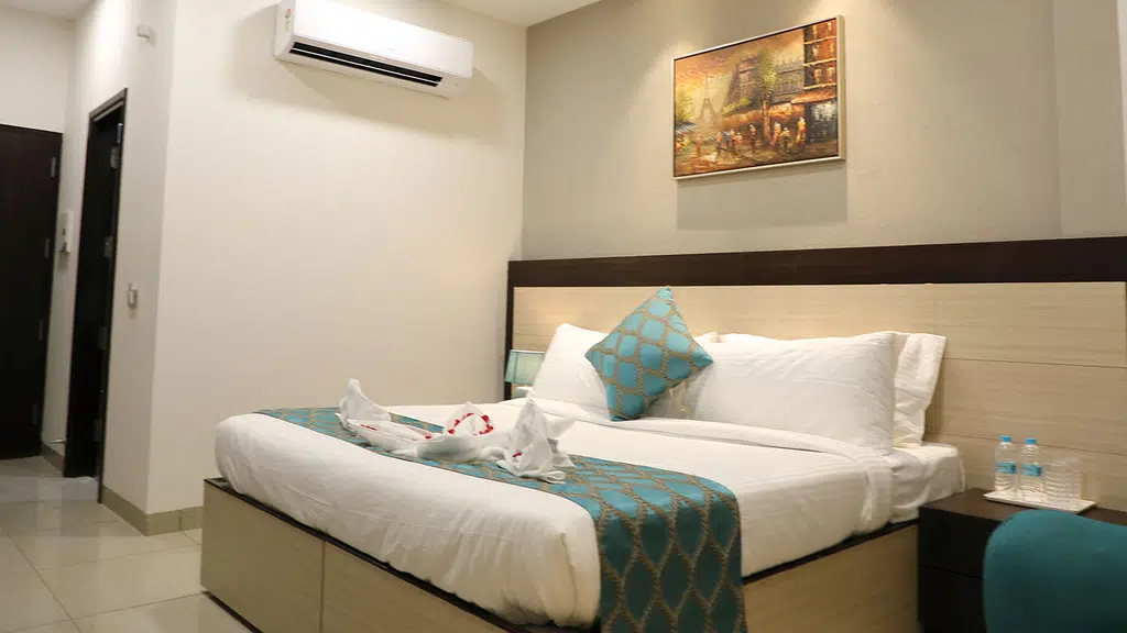Aagaaz Hotel