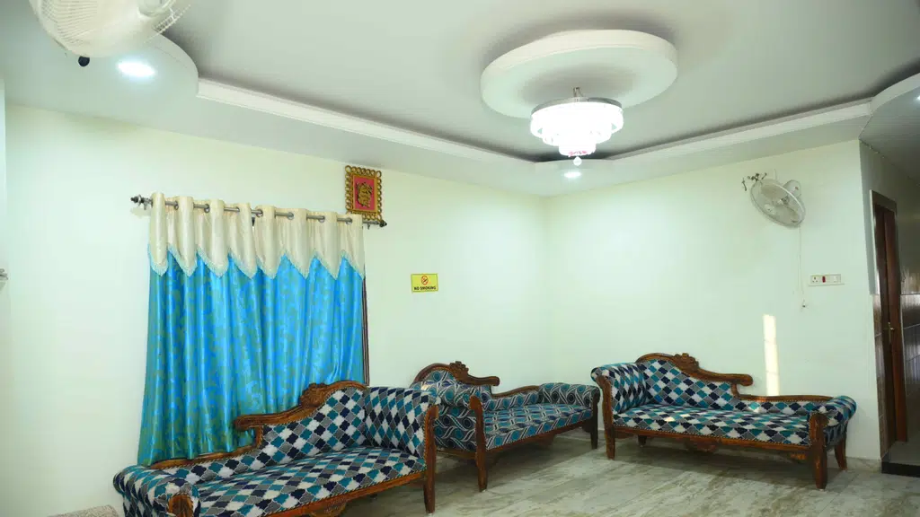 Hotel Madhumala International