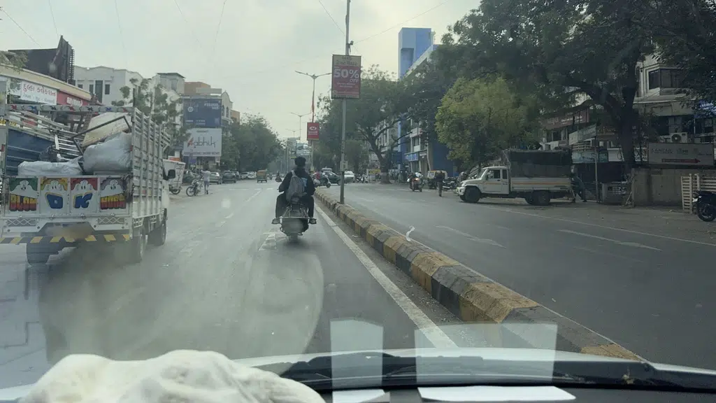 Juna Sharebazar Chavanawala