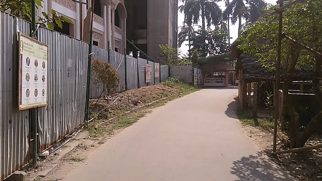 Shree Mayapur Chandrobaya Mandir