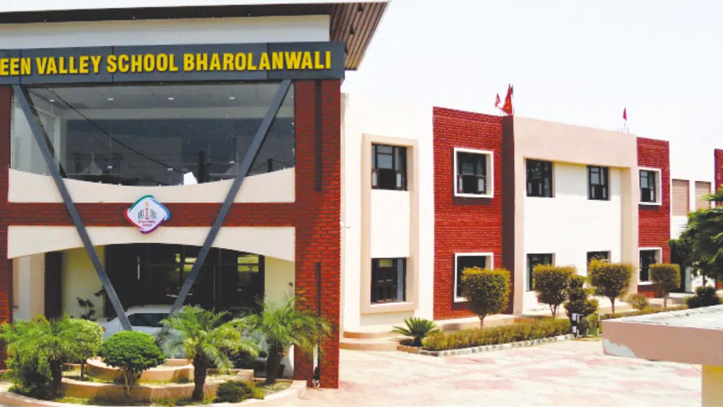 Government High School Bharolanwali