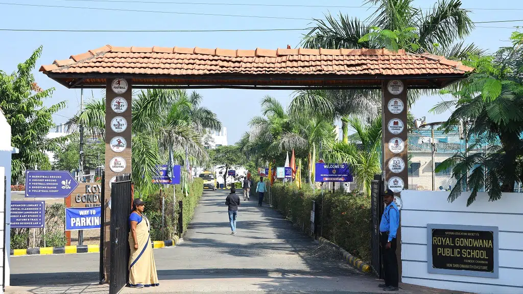 Royal Gondwana Public School