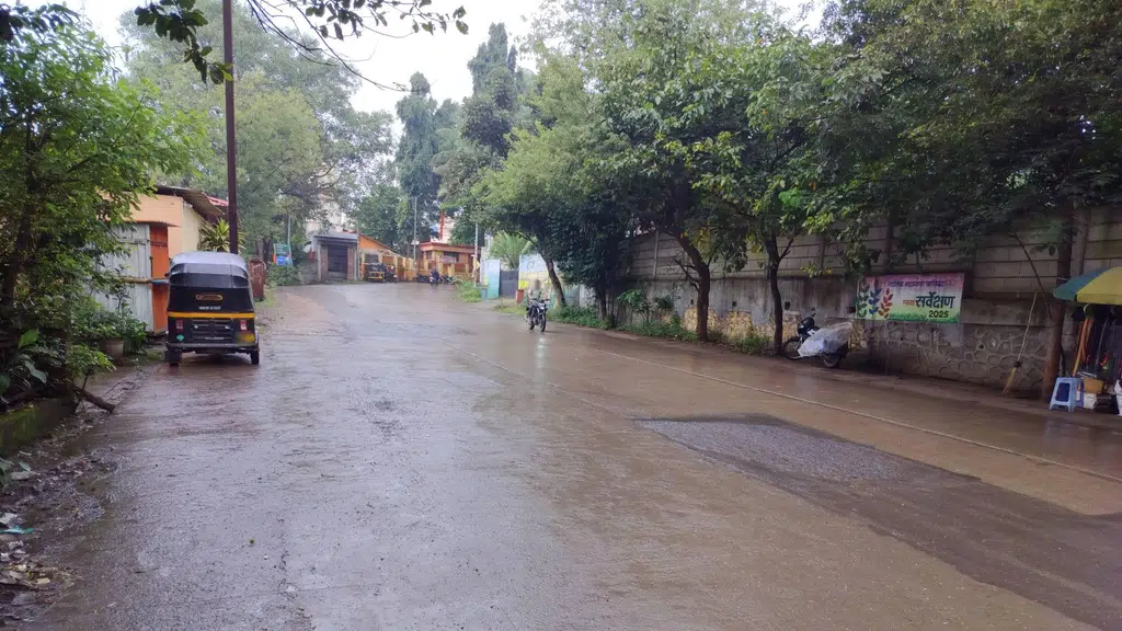 Laxmi Narayan Lawns