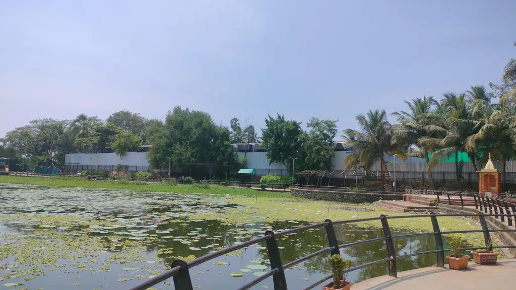 Dwaraka Fast Food and Lunch Home