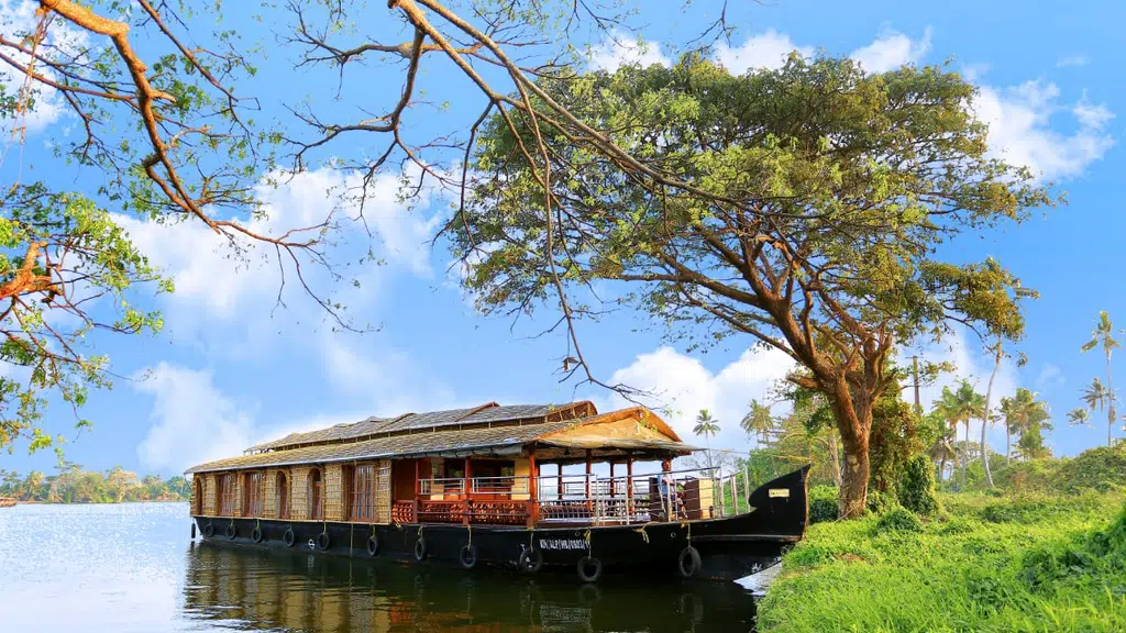 Pournami Houseboats