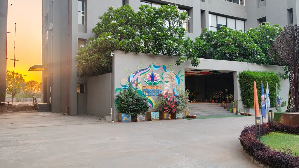 Swarrnim International School