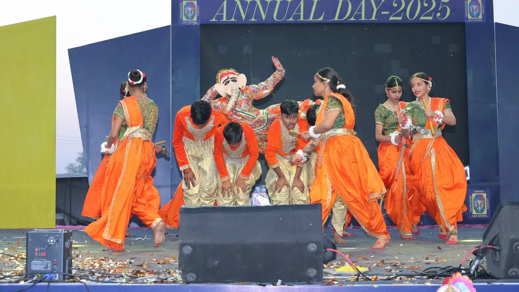 J Miltion Public School, Etmadpur