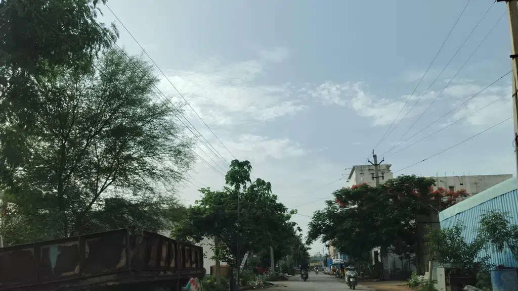 Triguna Clarks Inn