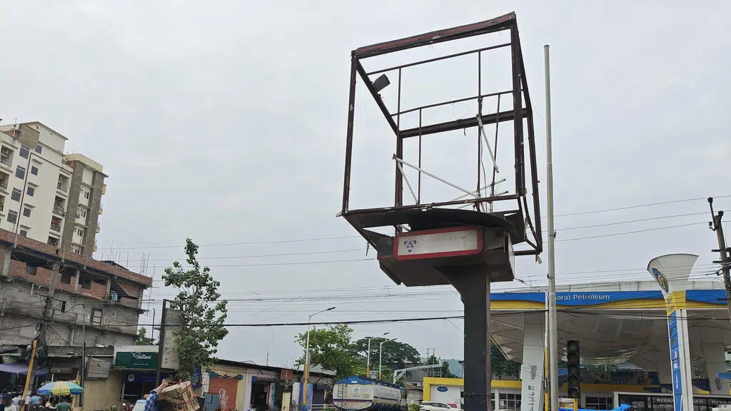 Assam Meghalay Arunachal Tourist cab