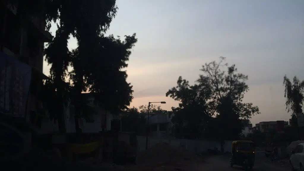 Maniratna flat
