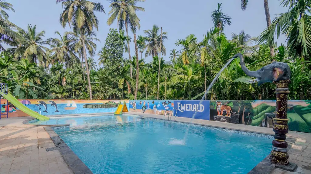 Emerald Resort - Diveagar