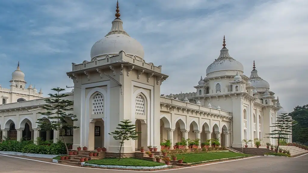 Office Of Alumni Relations HPS