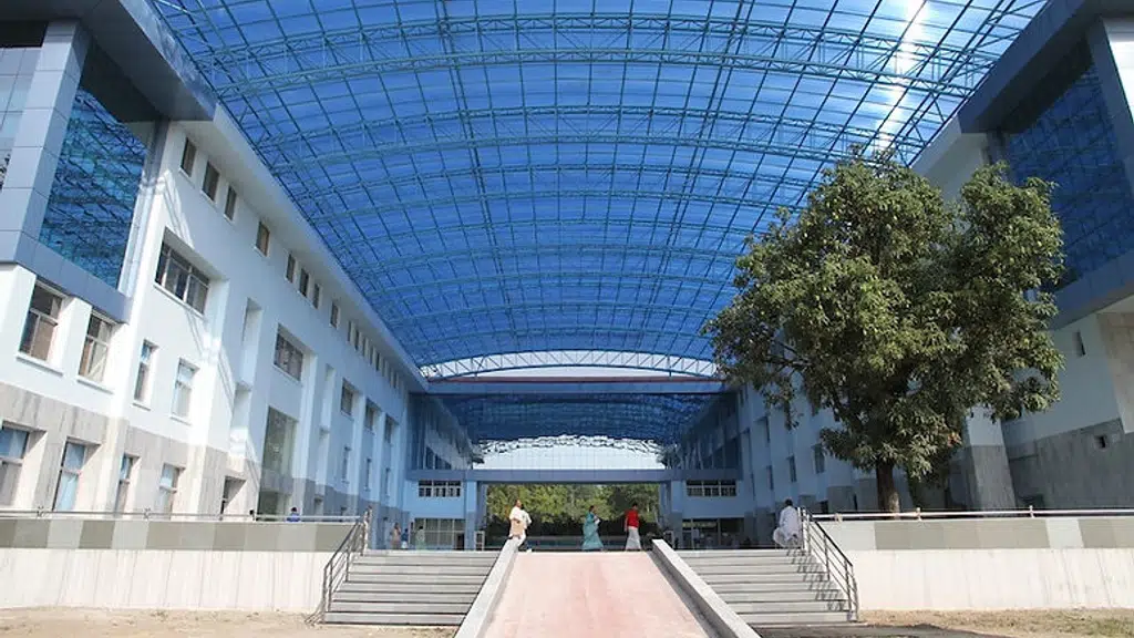 Shree Doodhadhari Burfani Hospital and Research Institute