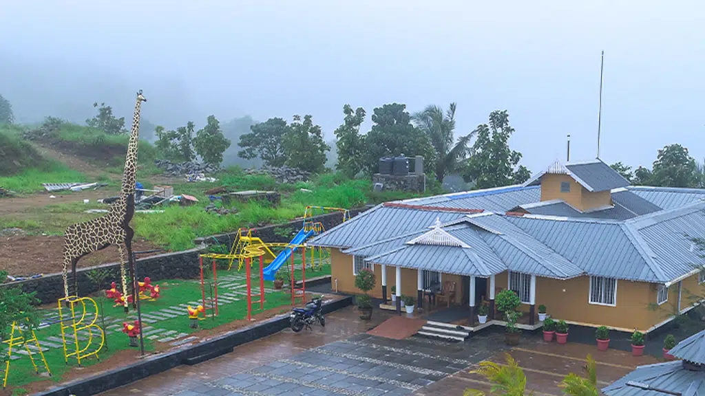 Misty Green Hills Parks & Resorts