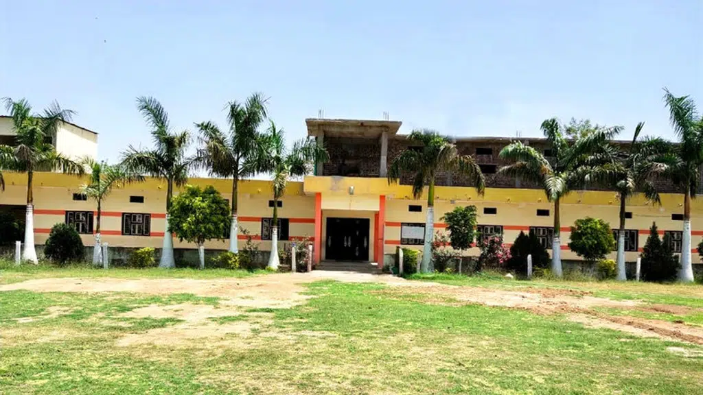 Saint Kabir Public School soyat kalan