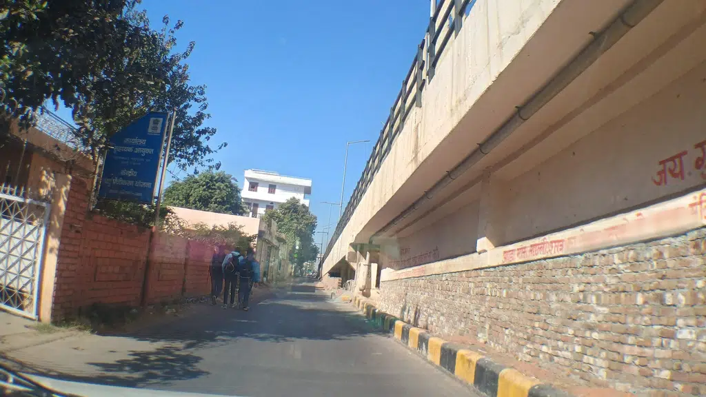 DELHI Trilok PURI
