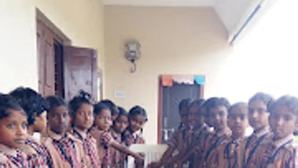 Polite Model School