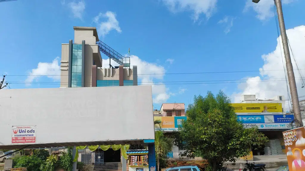 Himalaya Restaurant and Bar