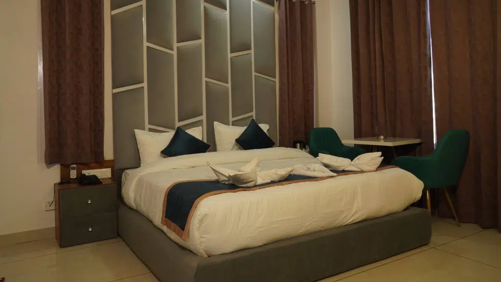 Hotel Mohan regency karsog