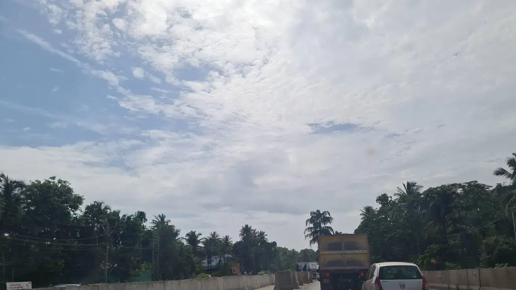 Amana Toyota U-Trust Vadakara