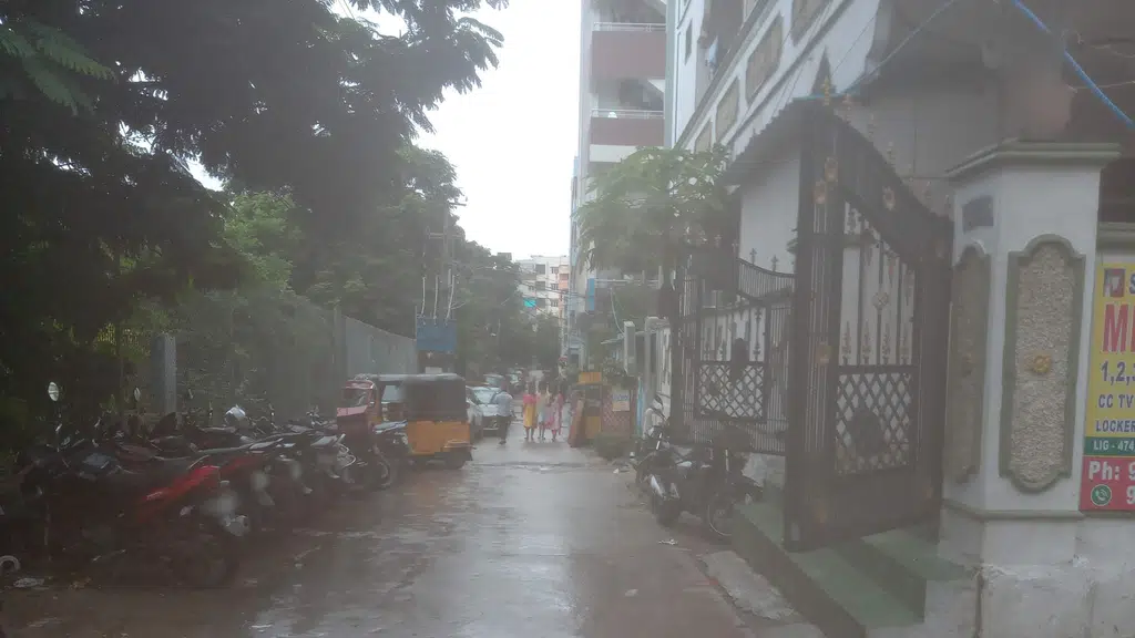 Nagateja Deluxe Ladies Hostel
