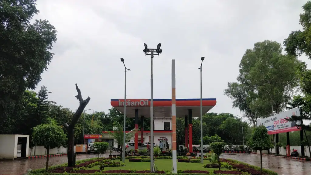 DAYAL Filling Station