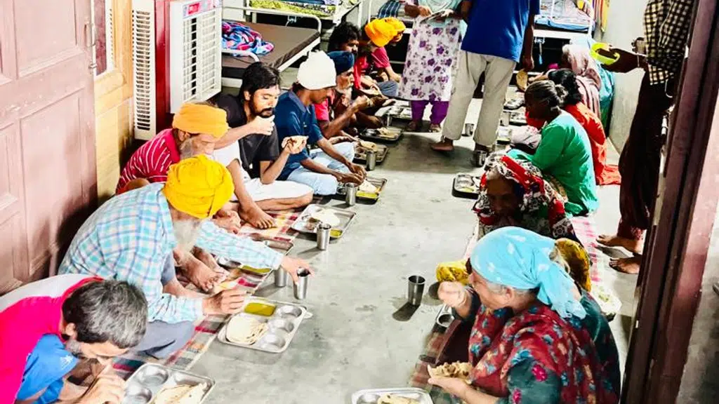ਹਿੰਦ ਦੀ ਚਾਦਰ ਬਿਰਧ ਆਸ਼ਰਮ ਰਜ਼ਿ ਬਾਬਾ ਬਕਾਲਾ ਸਾਹਿਬ