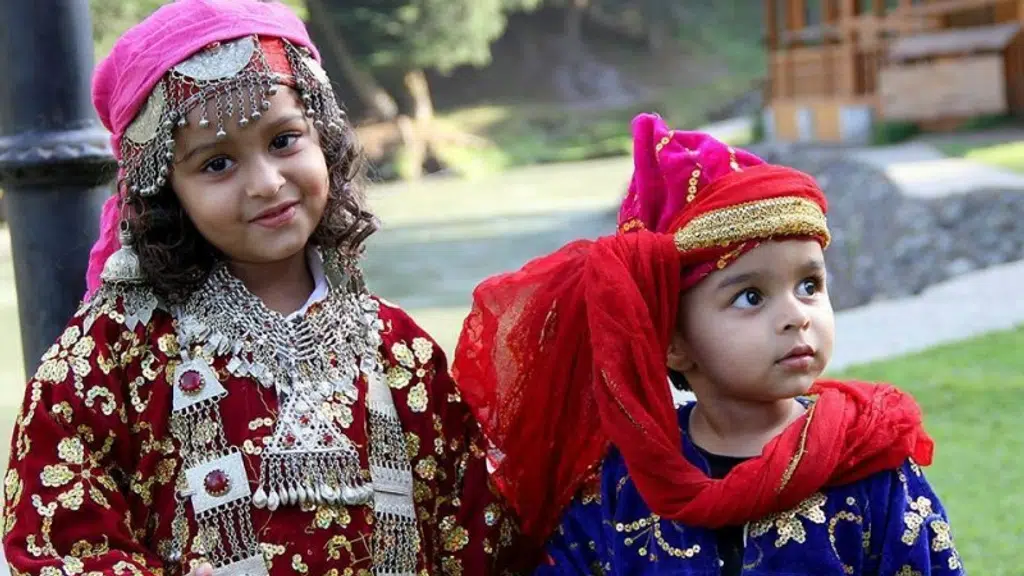 Royal adventure tours ( Mansoor Karnai )